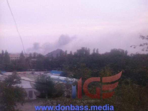 МОЛНИЯ: Под Дзержинском взорвались позиции ВСУ и склад с БК (ФОТО+ВИДЕО) | Русская весна