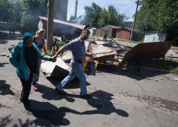 Ночные обстрелы Донецка и Луганска привели к очередным жертвам и разрушениям | Русская весна