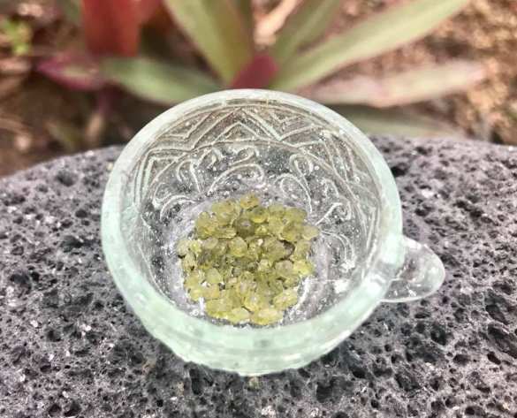 «Дождь» из драгоценных камней пошёл на Гавайях после извержения вулкана (ФОТО) | Русская весна