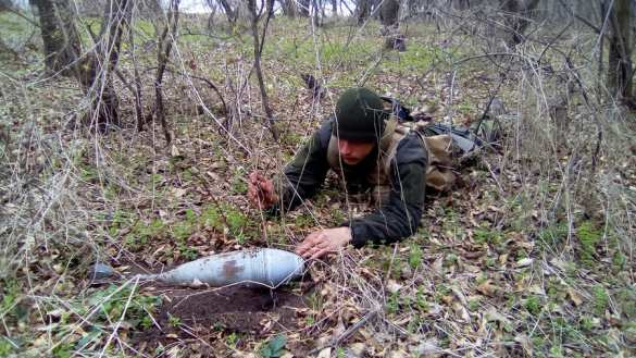 Ukrainian saboteurs' cellphones allegedly show OSCE vehicle blast in planning (Video) | Русская весна