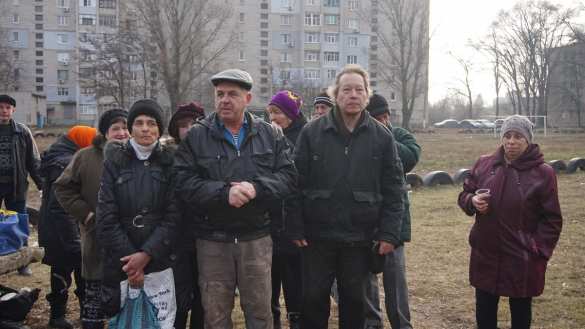 В Луганске провели акцию «Делай добро дружно» ко Дню святого Николая (ФОТО) | Русская весна