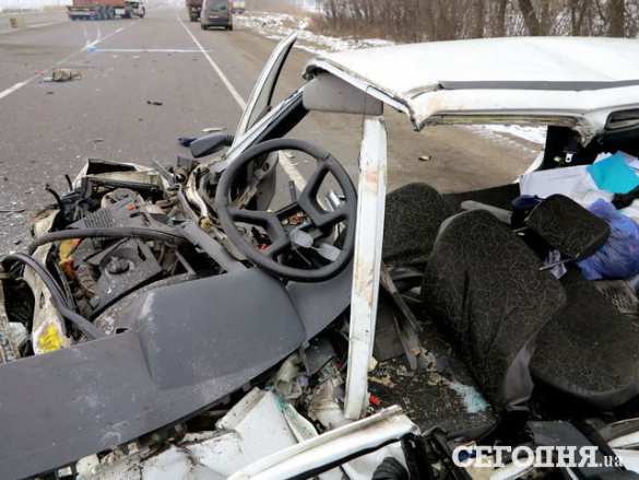Военнослужащий ВСУ убил трех человек в ДТП (ФОТО) | Русская весна