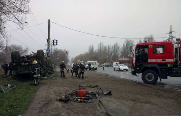 В Запорожье перевернулся грузовик с украинскими военными: есть погибший (ФОТО) | Русская весна
