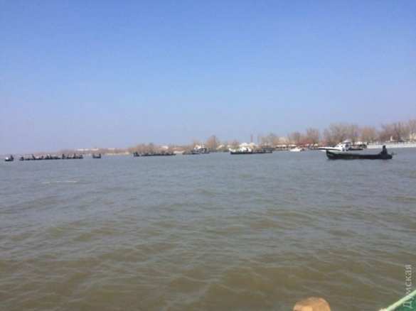 Украинские рыбаки заблокировали Дунай (ФОТО) | Русская весна