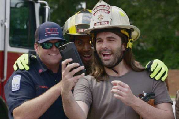 Их нравы: бородатый мужчина в платье появился на обложке британского глянцевого журнала (ФОТО) | Русская весна