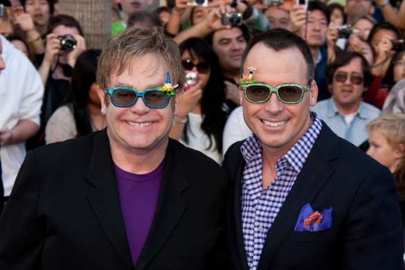 Элтон Джон обвинил Путина в «двуличии» | Русская весна