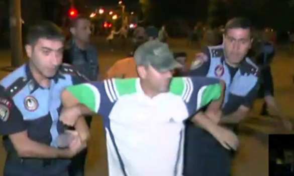 В Ереване полиция разогнала демонстрацию (ФОТО, ВИДЕО) | Русская весна