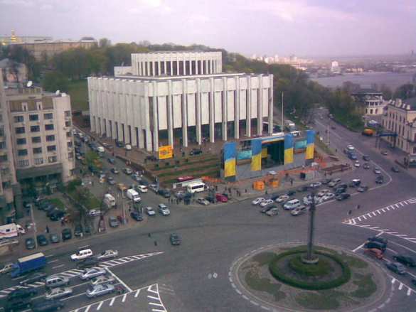 В Киеве все спокойно: в районе Майдана прогремел взрыв, есть тяжело раненые (фото) | Русская весна