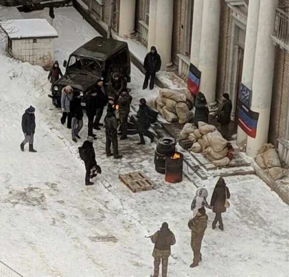 Киев в панике: в городе появились флаги ДНР и вооружённые ополченцы (ФОТО) | Русская весна