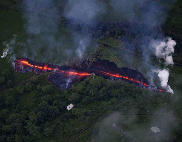 В США объявлен красный уровень тревоги из-за извержения вулкана (ФОТО) | Русская весна