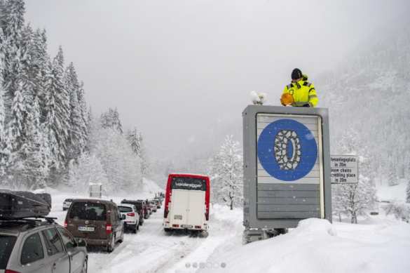 Европу накрыл снежный апокалипсис: есть жертвы (+ВИДЕО, ФОТО) | Русская весна
