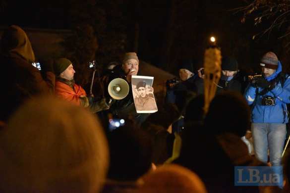 Больше ада: Полиция выкрала гроб у неонацистов, пока они шли по Майдану (ФОТО, ВИДЕО) | Русская весна