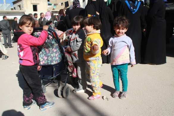 Конвой надежды: Российские военные прибыли в освобождённый от «Аль-Каиды» город в Хаме (ФОТО) | Русская весна