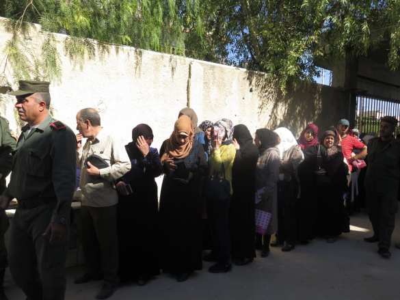 «Шукран, Русия!» — сирийцы встречают российских солдат-освободителей (ФОТО) | Русская весна