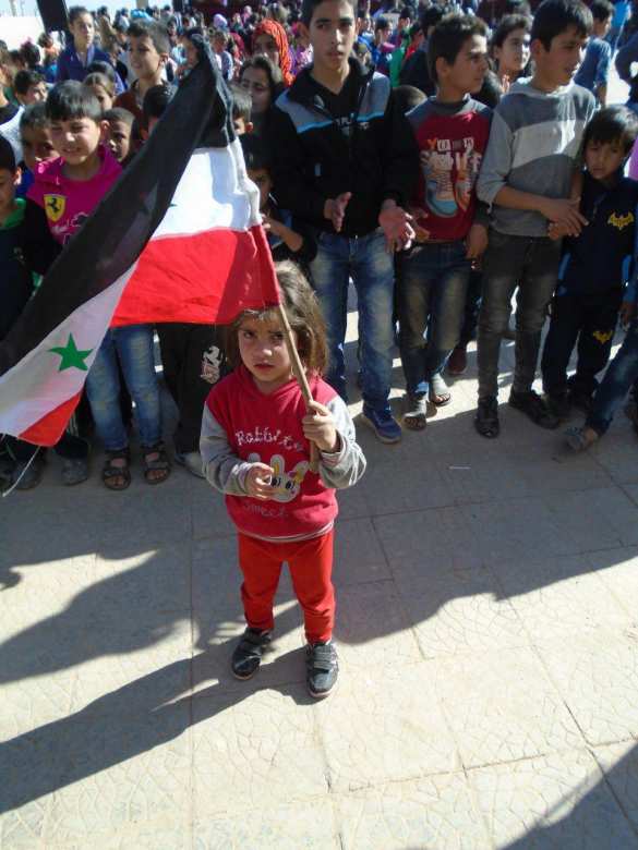 Юг Сирии: русских солдат-освободителей встречают портретами Путина и улыбками (ФОТО) | Русская весна