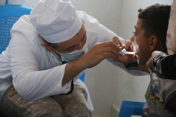 “Russia, Russia!” - Idlib’s children saved from islamists meet Russian soldiers (PHOTO) | Русская весна