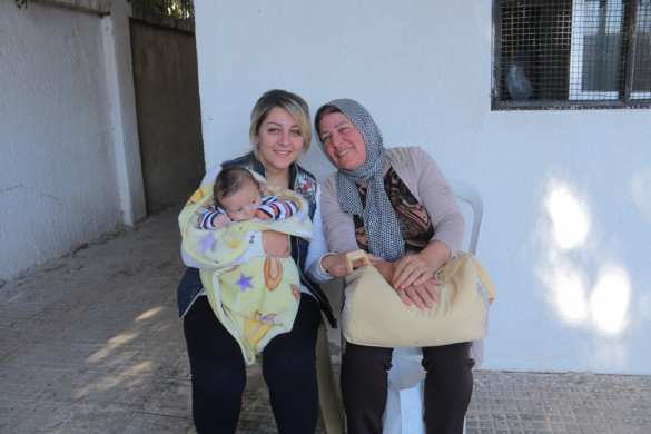 Сирия: Российские военные прибыли в освобождённый от боевиков н. п. в Хомсе (ФОТО) | Русская весна