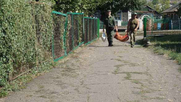Армия ДНР и «Боевое братство» оказали гуманитарную помощь детским садам и семьям погибших бойцов (ФОТО, ВИДЕО) | Русская весна