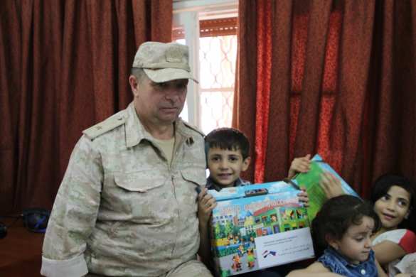 Трогательные кадры: Российские военные посетили тяжелобольных детей в Алеппо (ФОТО, ВИДЕО) | Русская весна