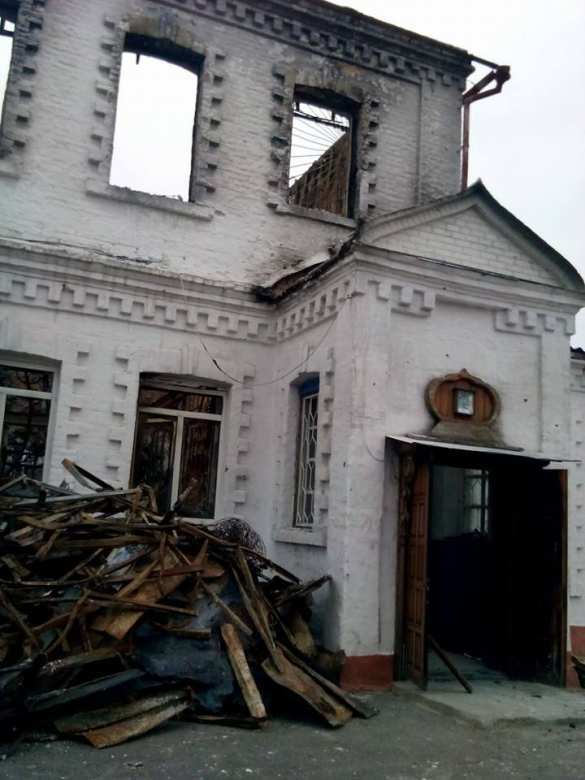 Храм Св. Иоанна Кронштадтского Донецк: в храме Св. Владимира мироточит икона, храм Св. Иоанна Кронштадтского разрушен полностью (фоторепортаж) | Русская весна