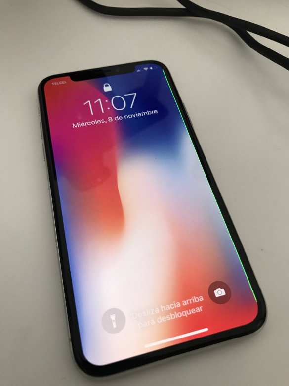 Зеленая полоса смерти: новый iPhone Х продолжает разочаровывать своих владельцев (ФОТО) | Русская весна