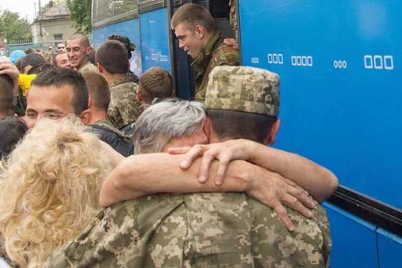 Счастье украинского карателя — вернуться домой живым (фото) | Русская весна
