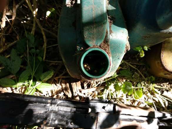 В ЛНР у местного жителя изъят арсенал с оружием и наркотики (ФОТО) | Русская весна