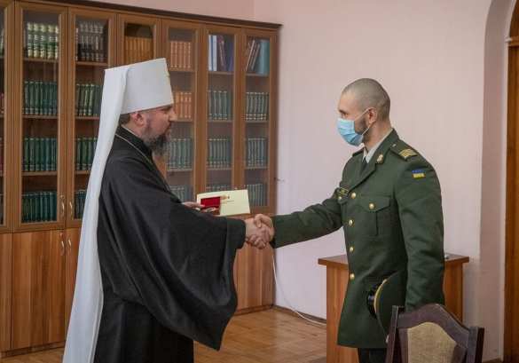 Украинские раскольники наградили орденом обвинённого «Русской Весной» карателя (+ВИДЕО, ФОТО) | Русская весна