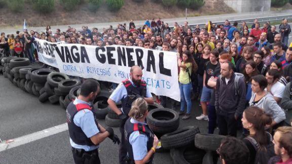 «Улицы будут нашими!» — 300 тыс. каталонцев протестуют против действий Мадрида (ФОТО, ВИДЕО) | Русская весна
