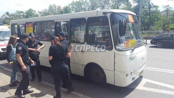 В Киевской маршрутке прогремел взрыв (ФОТО, ВИДЕО) | Русская весна