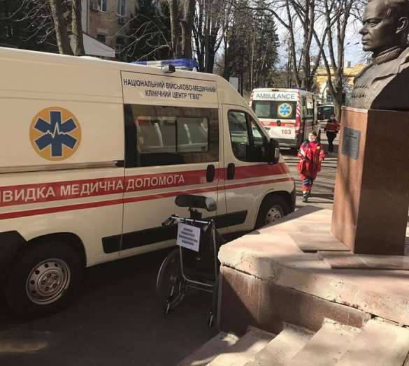 «Ампутация и контуженные» — в Киев доставили раненых карателей (ФОТО) | Русская весна