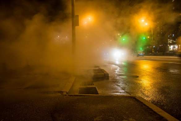 Кто сказал, что в Киеве нет горячей воды? В Киеве прорвало трубы с горячей водой (ФОТО) | Русская весна