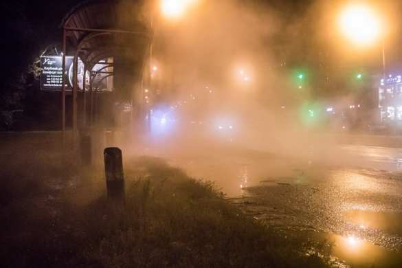 Кто сказал, что в Киеве нет горячей воды? В Киеве прорвало трубы с горячей водой (ФОТО) | Русская весна