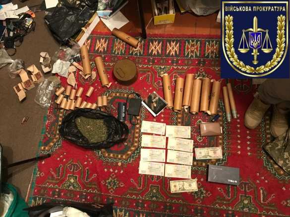 Это Украина: военные задержаны за сбыт наркотиков (ФОТО) | Русская весна