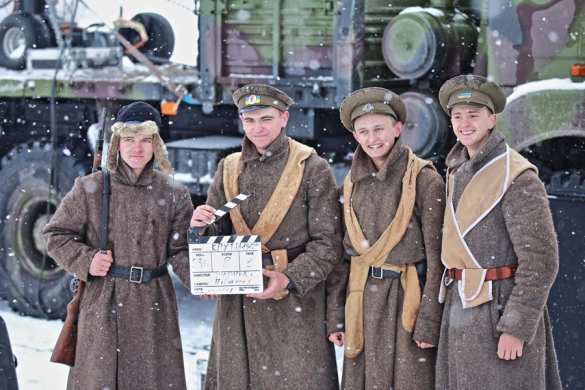 Под Киевом многотысячные отряды Красной гвардии ведут «бой» с украинскими студентами (ФОТО, ВИДЕО) | Русская весна