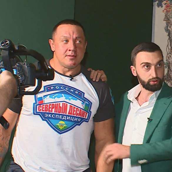 Емельяненко сцепился с будущим соперником в московском ресторане (ФОТО, ВИДЕО) | Русская весна