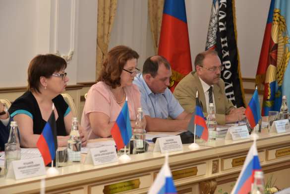 ВАЖНО: Интеграционный комитет «Россия — Донбасс» принял решение о расширении сотрудничества в сфере образования и науки (ФОТО) | Русская весна