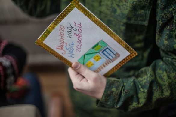 Народная милиция ДНР организовала новогодний концерт для одаренных детей (ФОТОРЕПОРТАЖ) | Русская весна