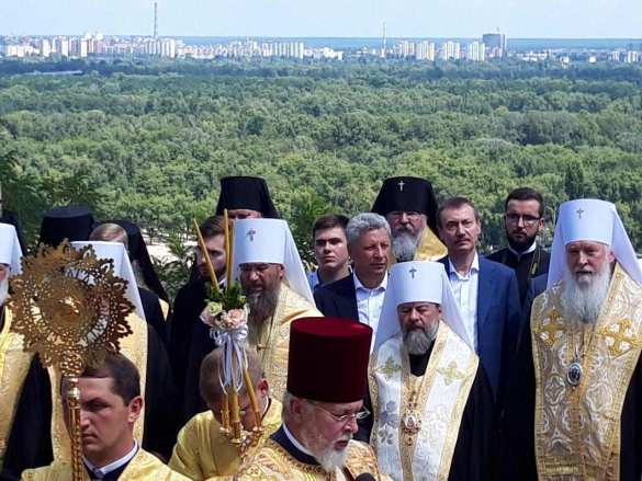 Многотысячный Крестный ход УПЦ в Киеве (ФОТО, ВИДЕО) | Русская весна