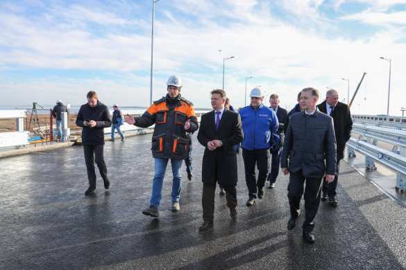 Появились первые кадры заасфальтированного участка Крымского моста (ФОТО, ВИДЕО) | Русская весна