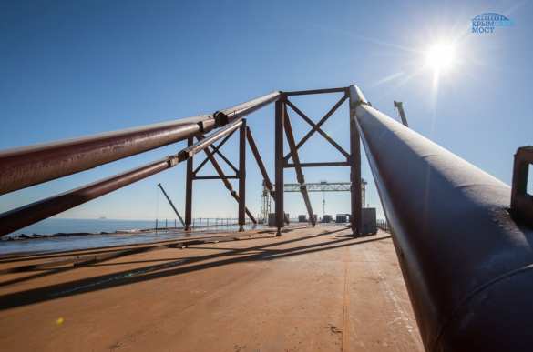 Крымский мост растет: строители сооружают морские пролеты (ФОТО, ВИДЕО) | Русская весна