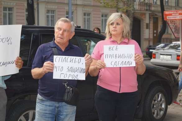 Одесса, 5 августа: снова митинги и столкновения, активисты Антимайдана рвут на свидомых антипутинские майки (фото, видео) | Русская весна