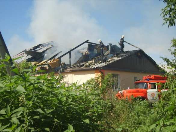 Луганск в огне: пылают дома и машины, над городом клубы дыма, на улицах погибшие (фото/видео 18+) | Русская весна