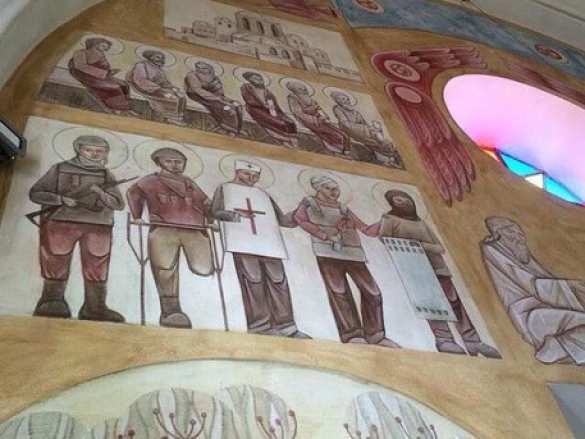 Стену одного из львовских храмов украсили «святые каратели» (ФОТО) | Русская весна