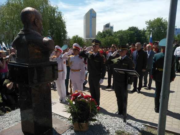 В ДНР открыли памятник легендарному «Мамаю» (ФОТО, ВИДЕО) | Русская весна