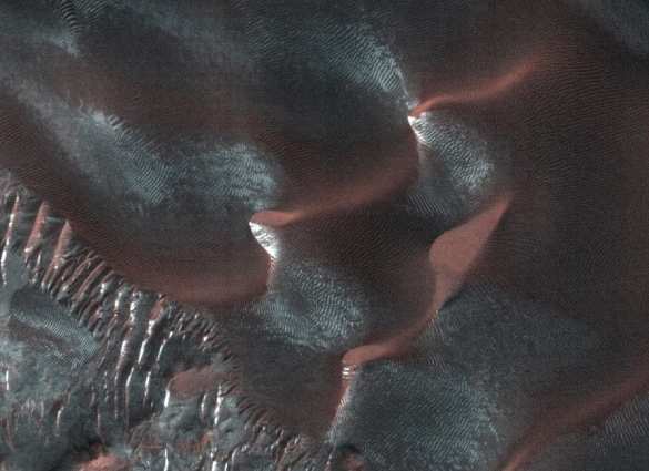 «Новогодний» Марс в снегу из углекислого газа — необычные кадры (ФОТО) | Русская весна