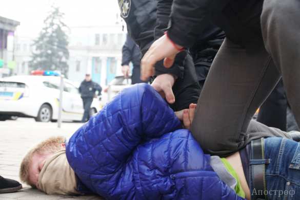 Дикий Киев: на участников «марша феминисток» напали с кефиром и зеленкой (ФОТО, ВИДЕО) | Русская весна