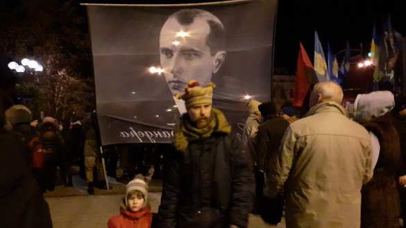 На Украине нацисты проводят факельные шествия в честь Бандеры (ФОТО, ВИДЕО) | Русская весна
