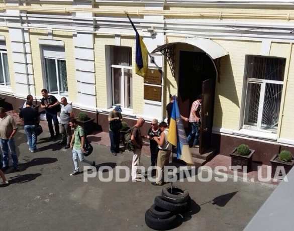 Боевики карательных батальонов перекрыли Крещатик и угрожают новым майданом — ОНЛАЙН-ТРАНСЛЯЦИЯ (+ВИДЕО 18+, ФОТО) | Русская весна