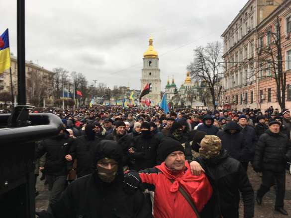 Порошенко вон: по Киеву идёт марш за импичмент — ПРЯМАЯ ТРАНСЛЯЦИЯ. Смотрите и комментируйте с РВ (+ФОТО, ВИДЕО) | Русская весна